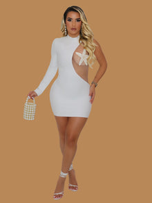  SHE’S A STAR BANDAGE DRESS WHITE