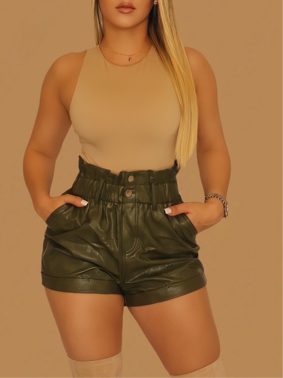 STAPLE PIECE SHORTS (2 SHADES)