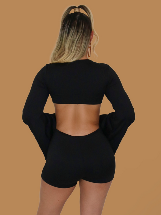 VACAY ME FLARE SLEEVES ROMPER BLACK